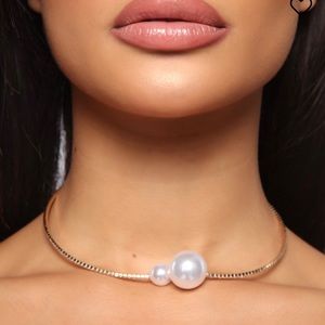 Gold & Pearl Necklace